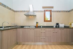 Villa Frontera in S Ller