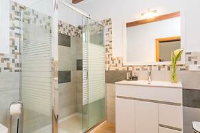 Villa Frontera in S Ller