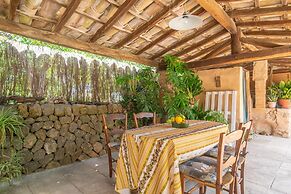 Villa Frontera in S Ller