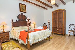 Villa Frontera in S Ller