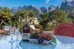 Villa Frontera in S Ller