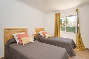 Villa Mila in Sant Llu s