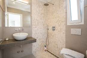 Villa Mila in Sant Llu s