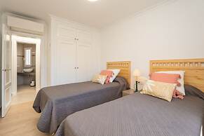 Villa Mila in Sant Llu s