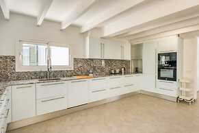 Villa Mila in Sant Llu s