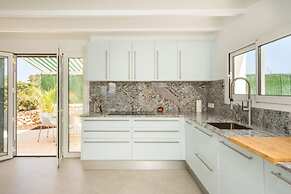 Villa Mila in Sant Llu s