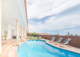 Villa Maricel in Binibeca