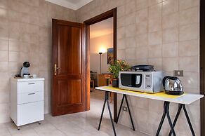 Sardinia RE - Lilium Central Flat