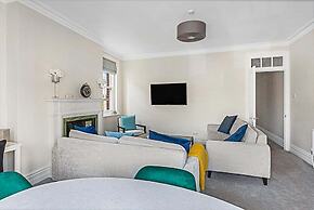 Serene 2BR - 3 Mins to Fulham Broadway