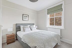 Serene 2BR - 3 Mins to Fulham Broadway