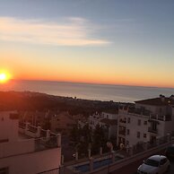 Pool Apt Calahonda 2 With Sea View