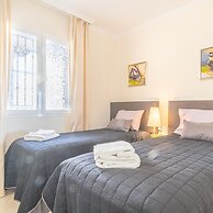 Pool Apt Calahonda 2 With Sea View