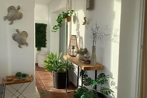 Pool Apt Calahonda 2 With Sea View