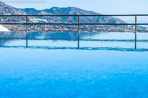 Apt Mairena Forest sea View Pool