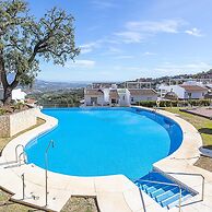 Apt Mairena Forest sea View Pool