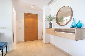 Apt Mairena Forest sea View Pool