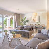 Apt Mairena Forest sea View Pool