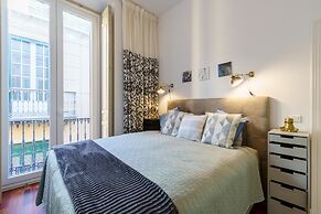 M Laga Center Old Town