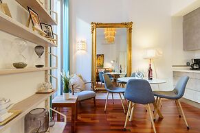 M Laga Center Old Town