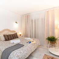 Calahonda Elegance With Pool And Sea View