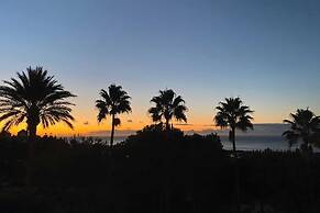 Calahonda Elegance With Pool And Sea View