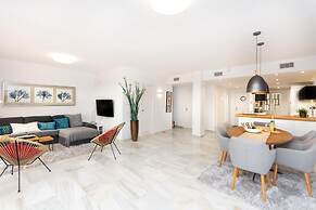 Calahonda Elegance With Pool And Sea View