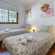 Sunny Tranquility With Pool