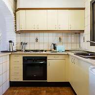 Sunny Tranquility With Pool