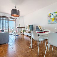 Sunny Tranquility With Pool