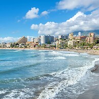 Sunny Tranquility With Pool