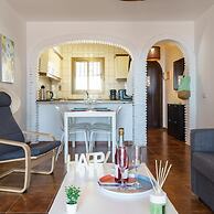 Sunny Tranquility With Pool