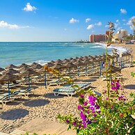Sunny Tranquility With Pool