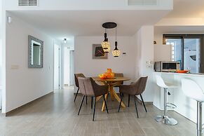 Apartment La Cala With Pool