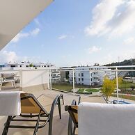 Apartment La Cala With Pool