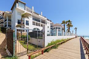 Puerta Del Mar Beachfront And Pool