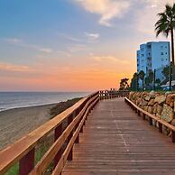 Puerta Del Mar Beachfront And Pool