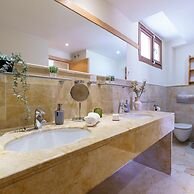 Marbella Mountain With sea View and Pool