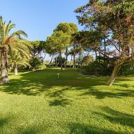 Marbella Este Next Marriott and Nikki B