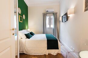 Charming Tornabuoni by Mmega