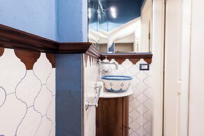 Charming Tornabuoni by Mmega