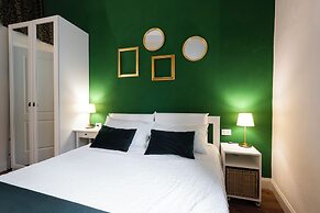 Charming Tornabuoni by Mmega