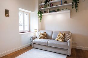 Charming Tornabuoni by Mmega