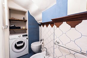 Charming Tornabuoni by Mmega