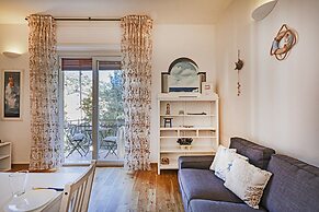 Cozy Lighthouse Apartment by Wonderful Italy