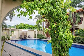 Girasol apartotel jaco beach