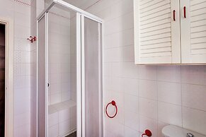 Seaview Apartment near the Castle