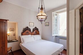 Seaview Apartment near the Castle