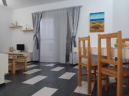 Kolatilde-  Estoril Beach Flat