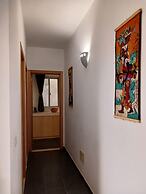 Kolatilde-  Estoril Beach Flat