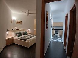 Kolatilde-  Estoril Beach Flat